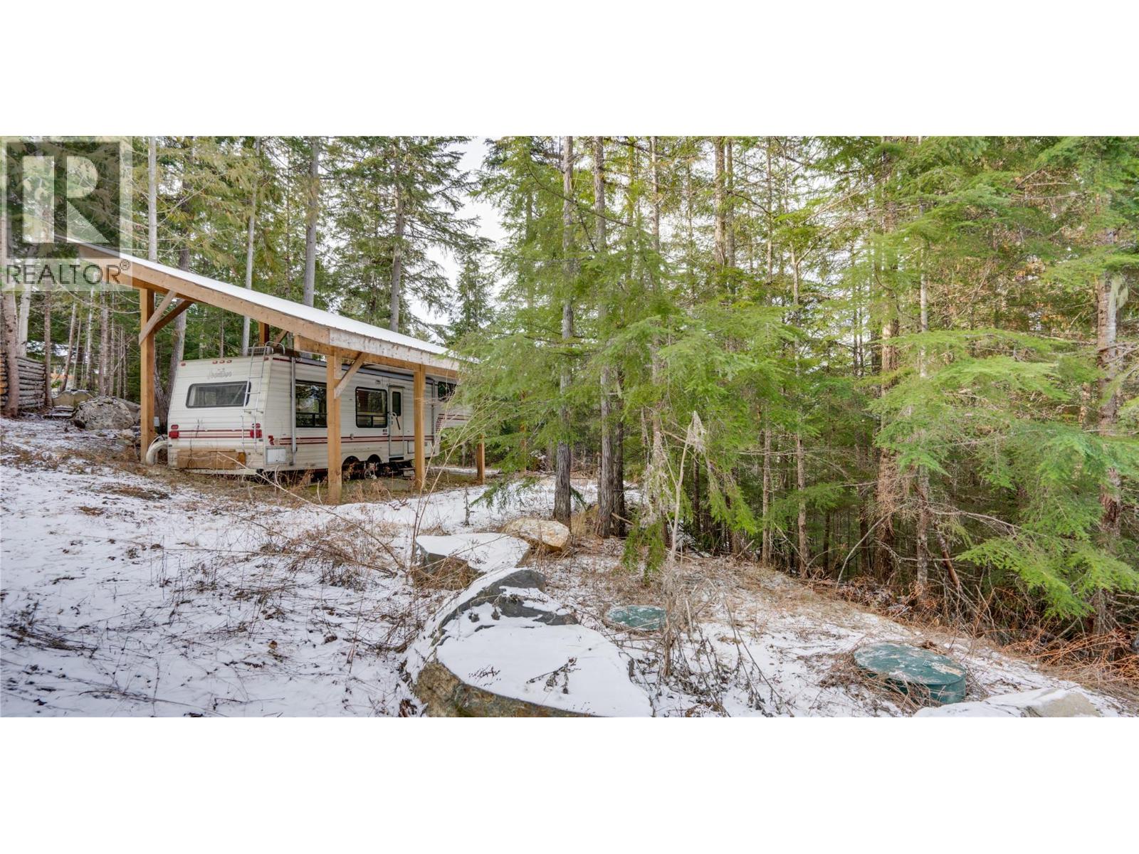 3215 Lumby Mabel Lake Road - 46
