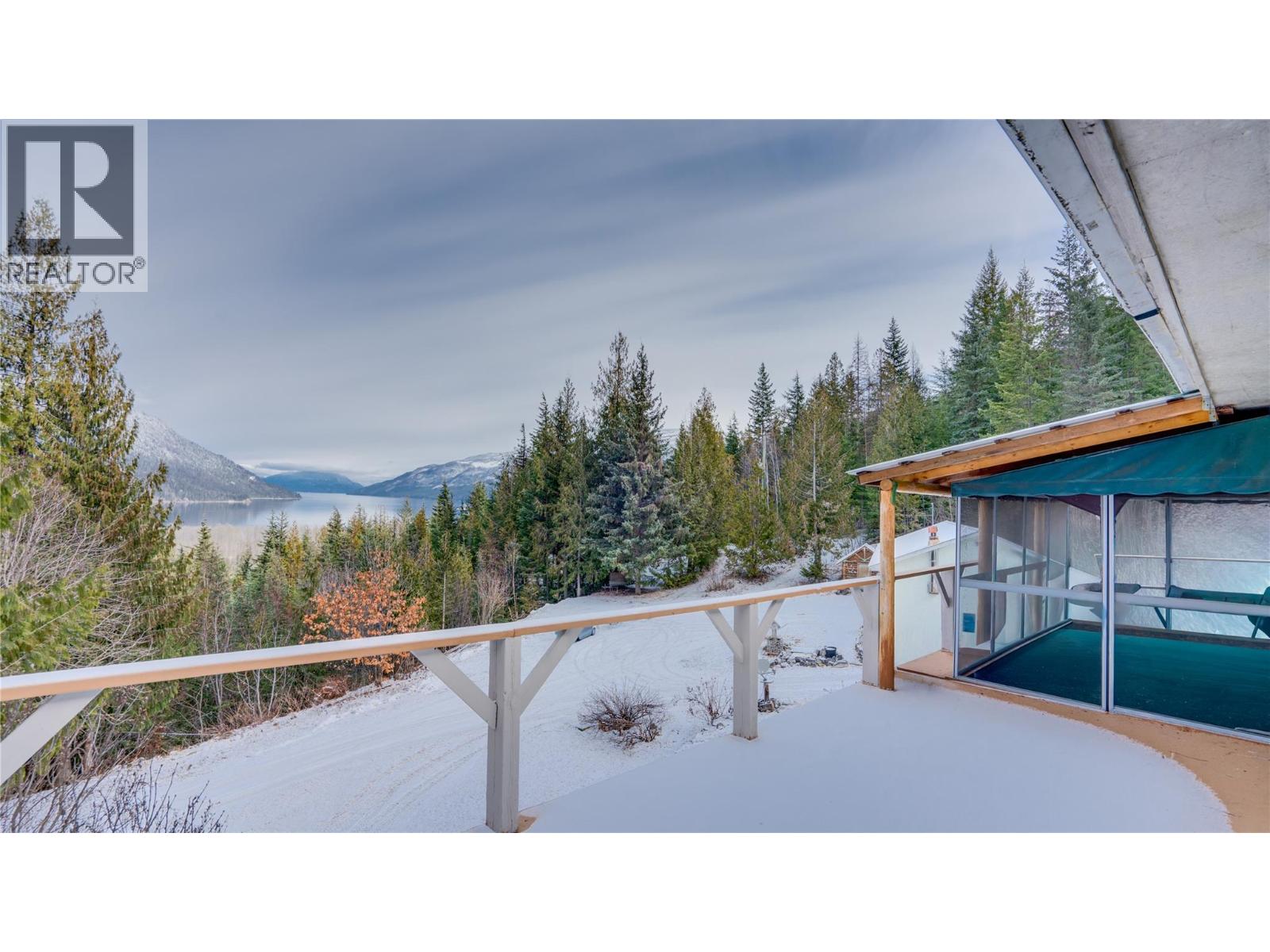3215 Lumby Mabel Lake Road - 32