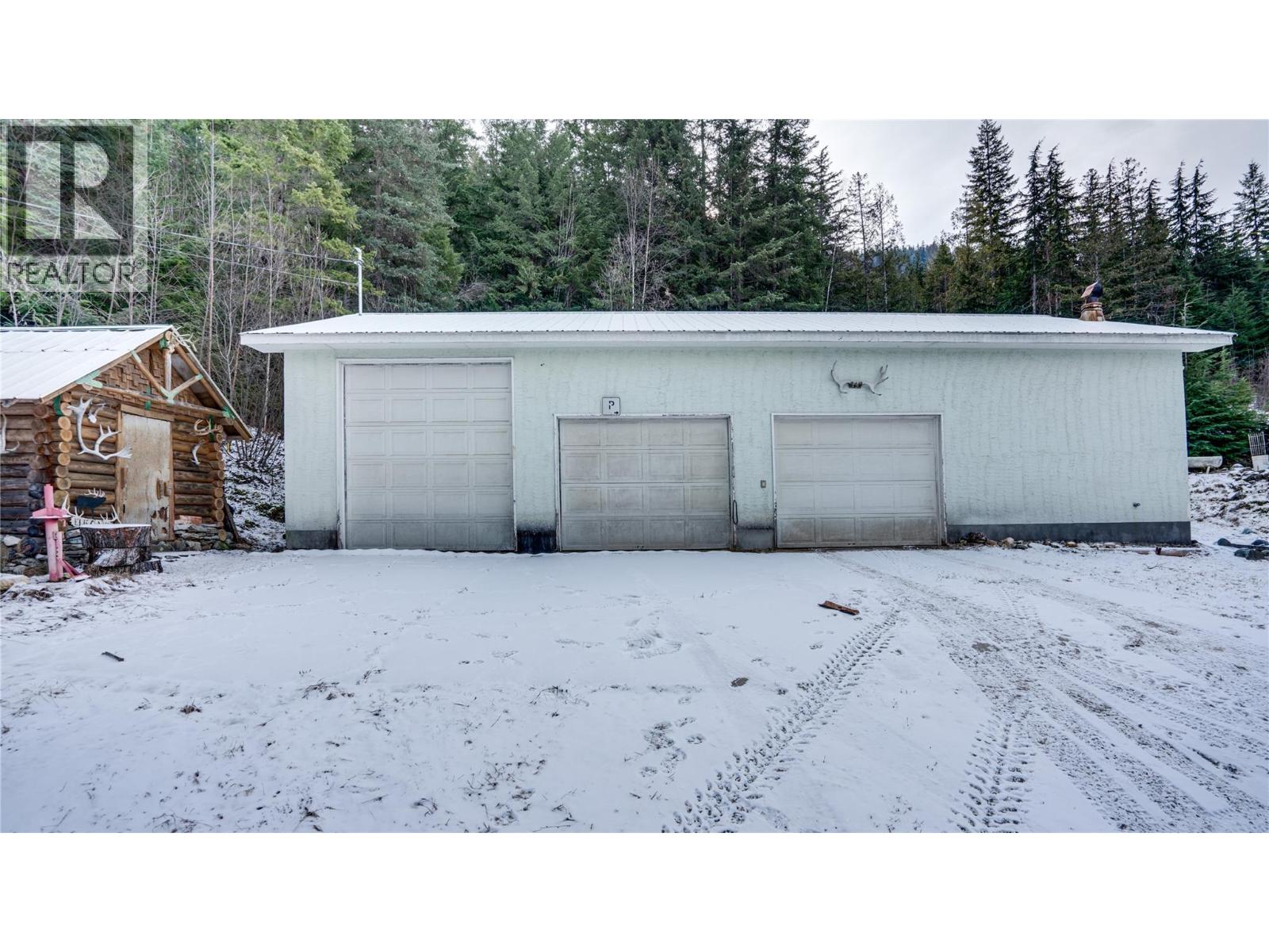 3215 Lumby Mabel Lake Road, Lumby