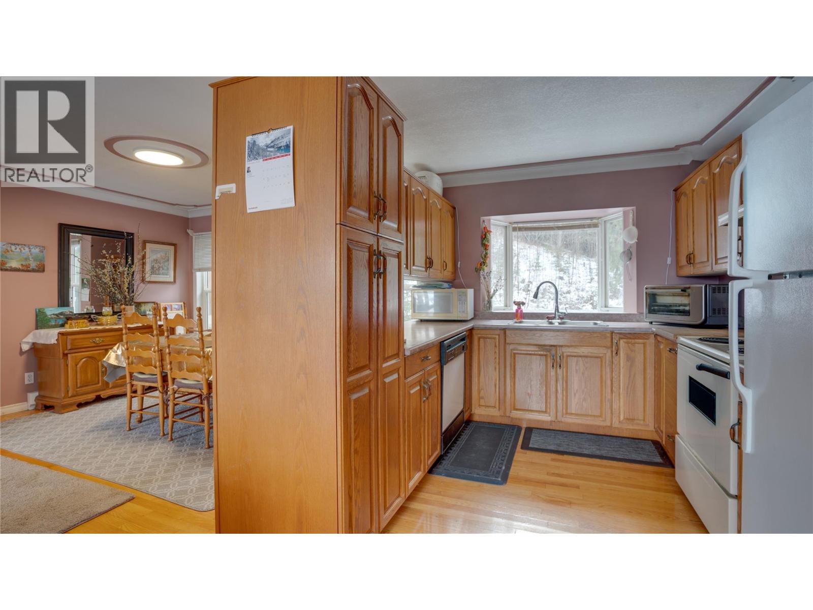 3215 Lumby Mabel Lake Road - 18