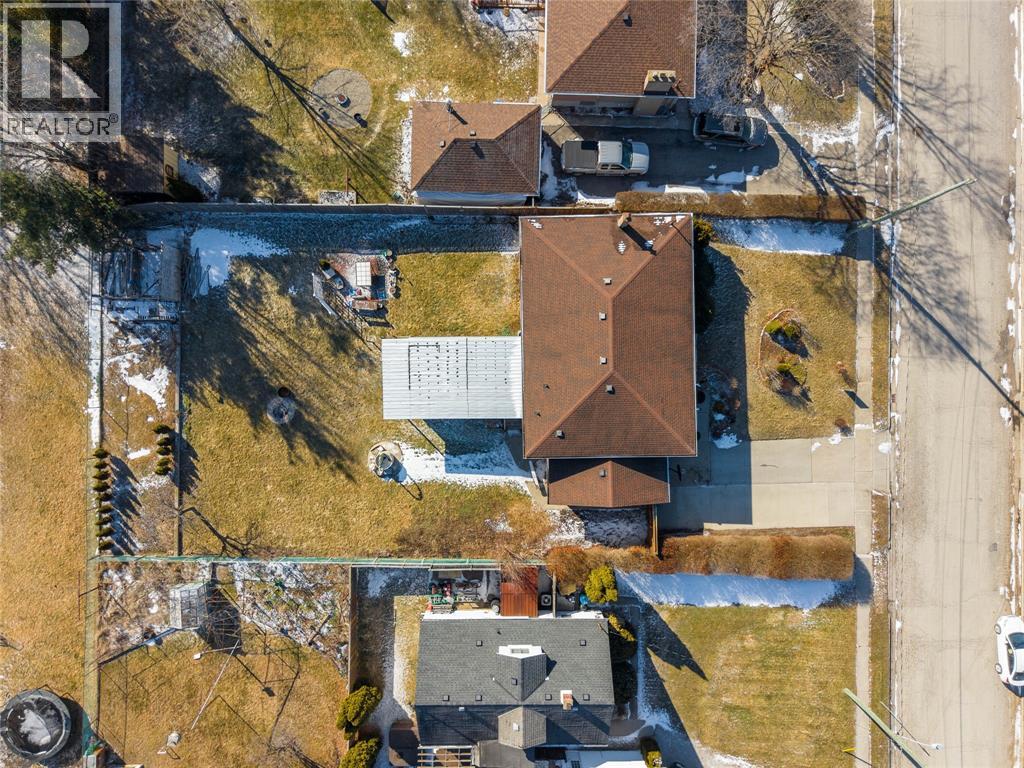 1146 O'RAE AVENUE - 8