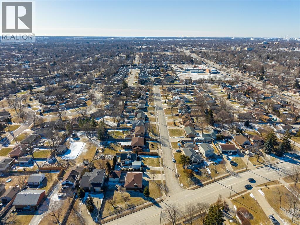 1146 O'RAE AVENUE - 3