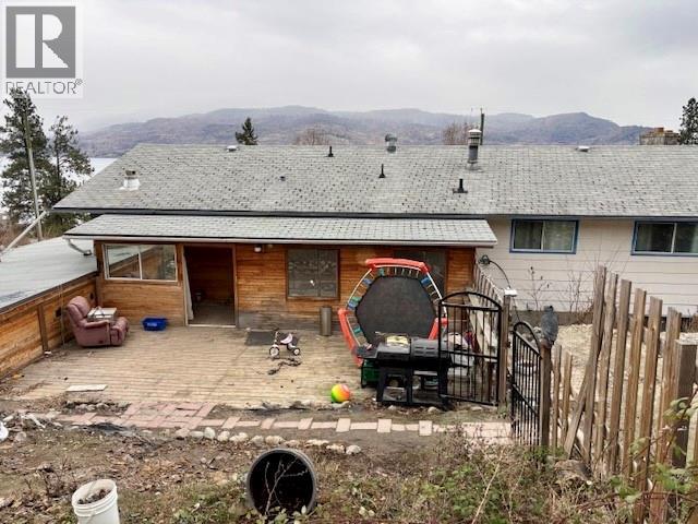 6252 Lipsett Avenue, Peachland