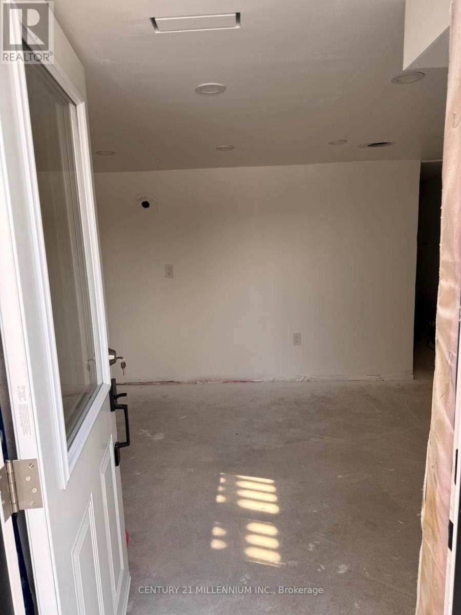 23 MAIN STREET - 21