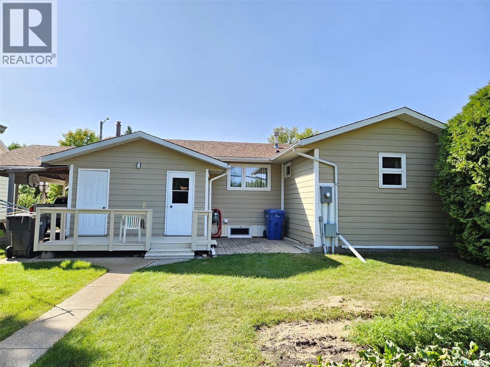 311 6TH STREET W - 2