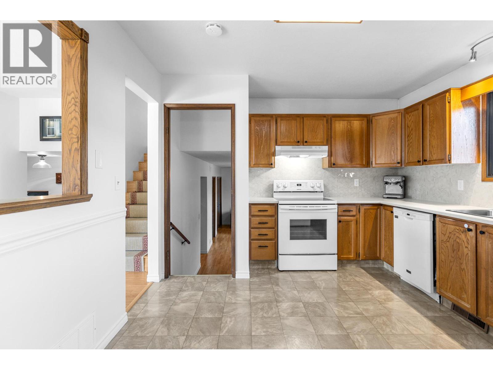  280 Kneller Road, Kelowna