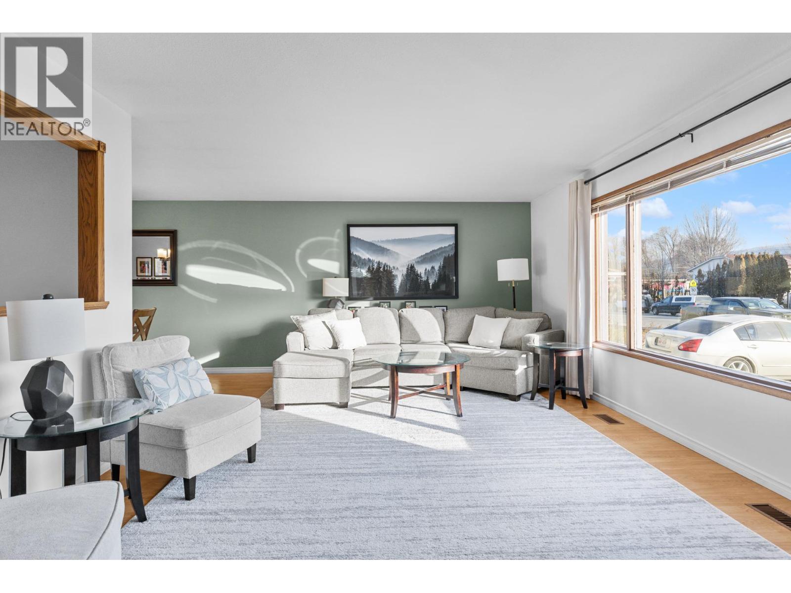  280 Kneller Road, Kelowna