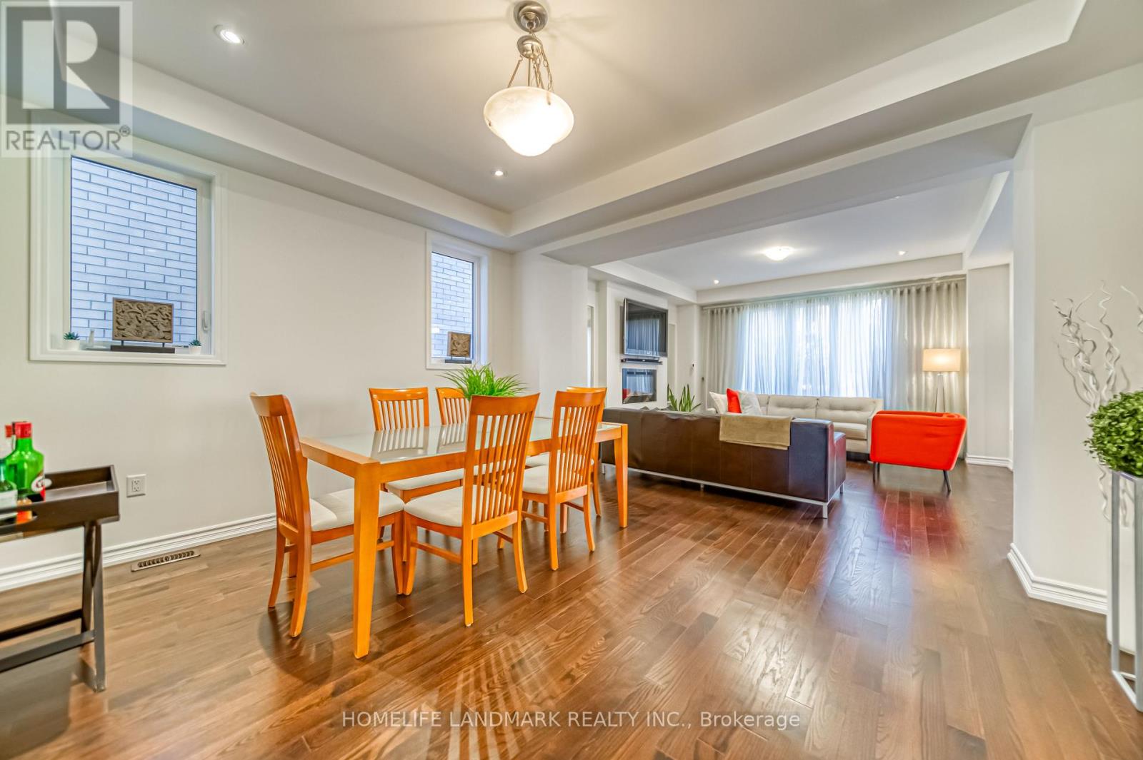 294 VALERMO DRIVE - 5