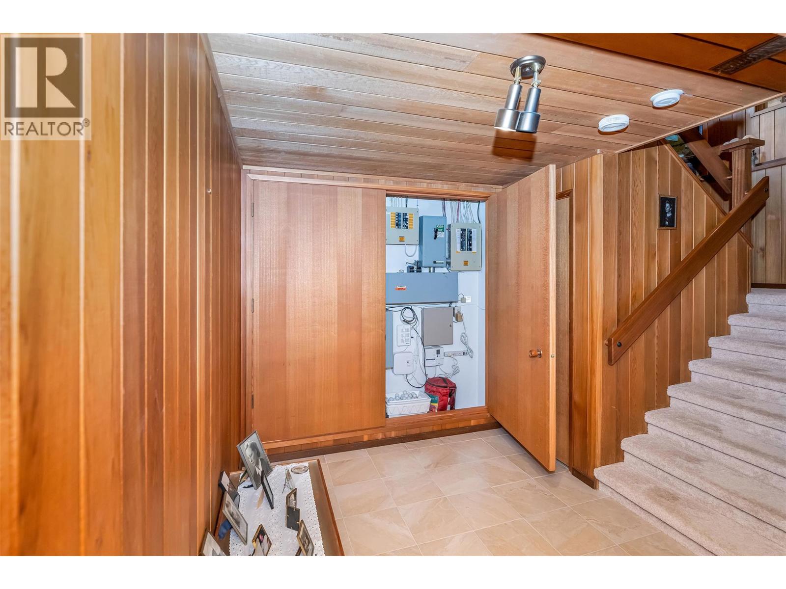 460 Crestview Drive, Coldstream