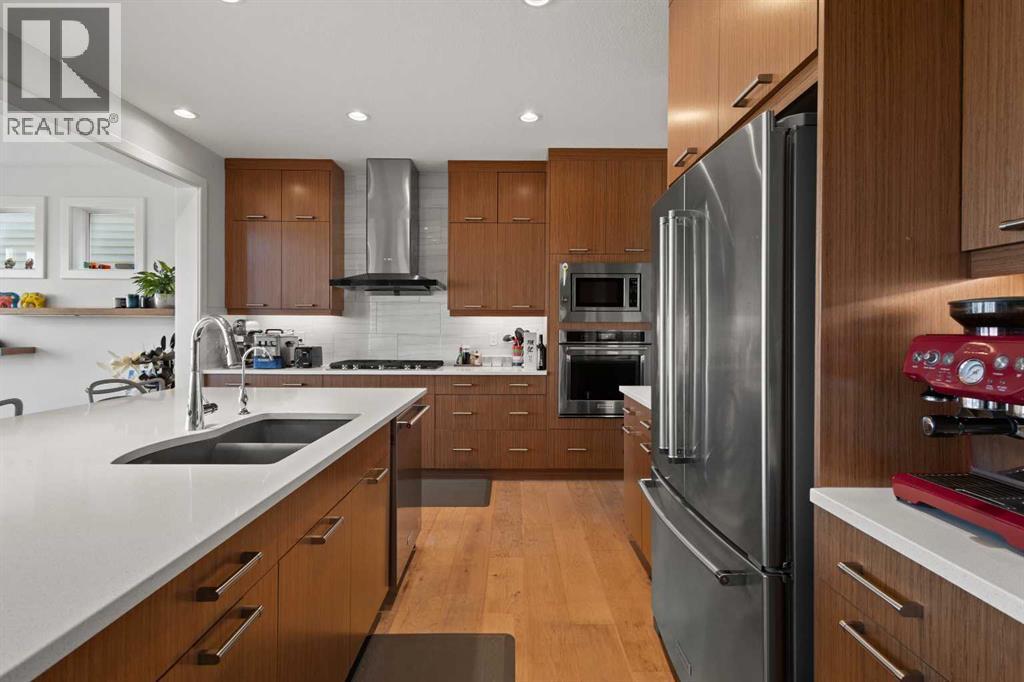 Single Family House for Sale in  Evansfield Manor NW Evanston Calgary 