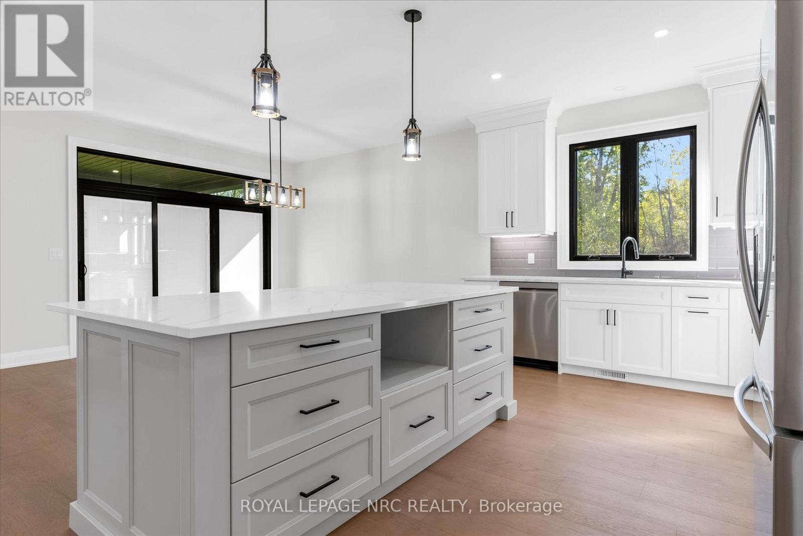207 FORKS ROAD - 17