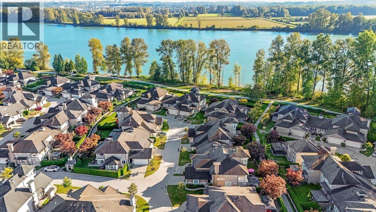 54 19452 FRASER WAY, Pitt Meadows