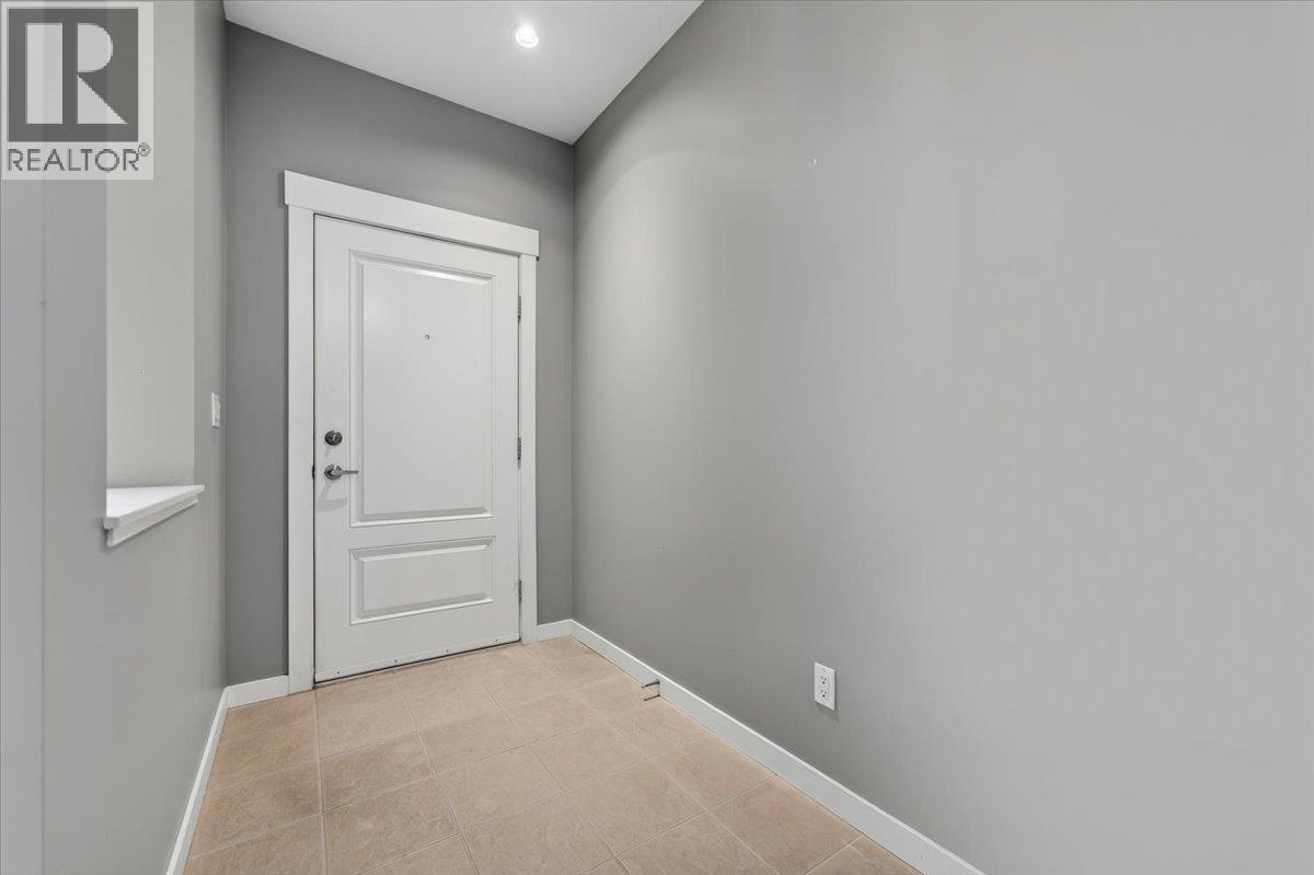 54 19452 FRASER WAY, Pitt Meadows