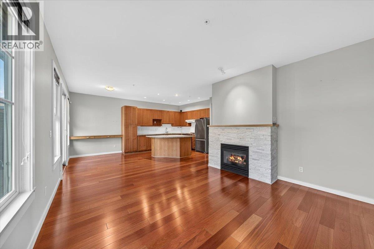 54 19452 FRASER WAY, Pitt Meadows