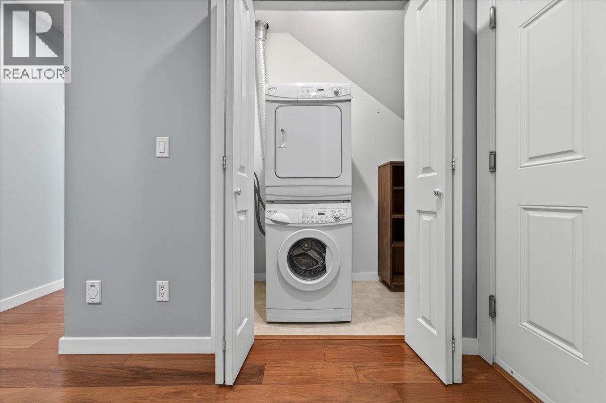 54 19452 FRASER WAY, Pitt Meadows