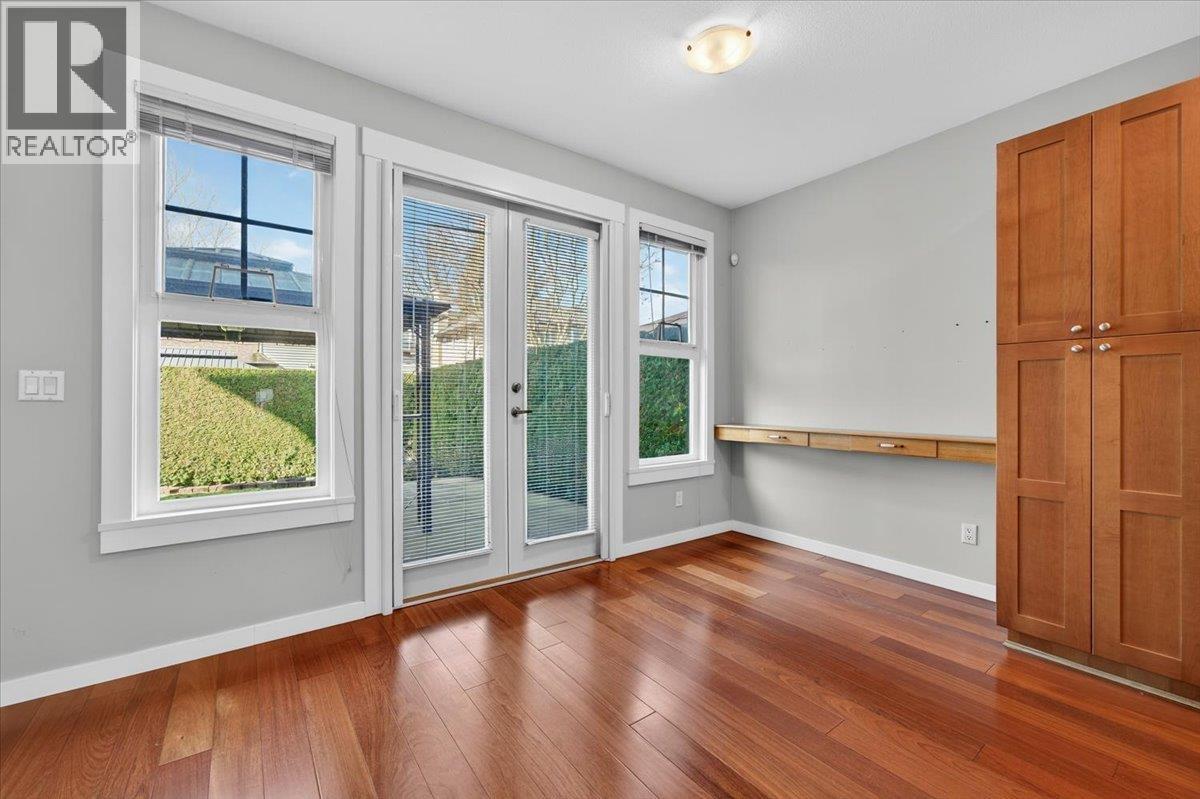 54 19452 FRASER WAY, Pitt Meadows