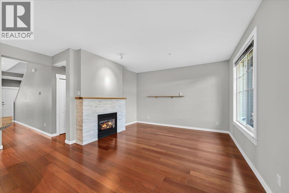 54 19452 FRASER WAY, Pitt Meadows