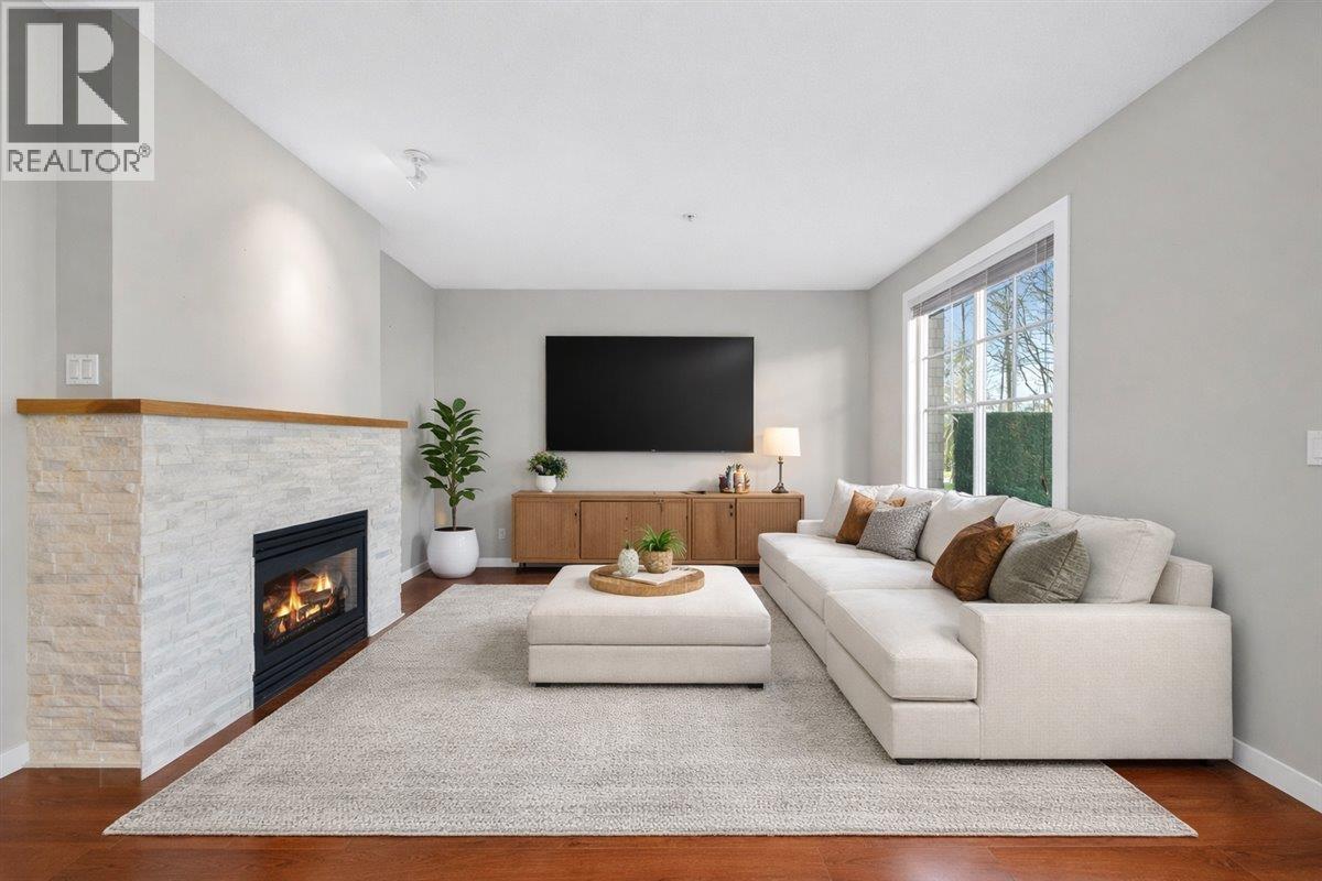 54 19452 FRASER WAY, Pitt Meadows