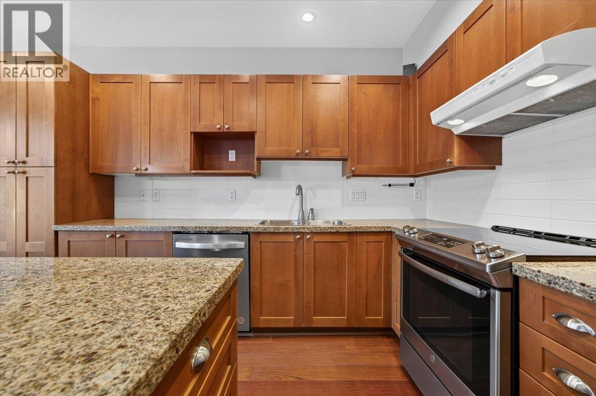 54 19452 FRASER WAY, Pitt Meadows