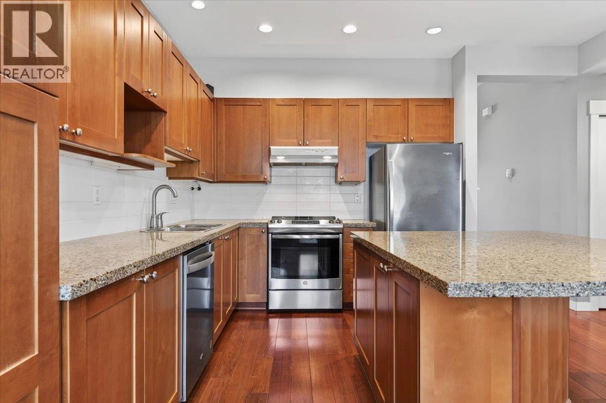 54 19452 FRASER WAY, Pitt Meadows