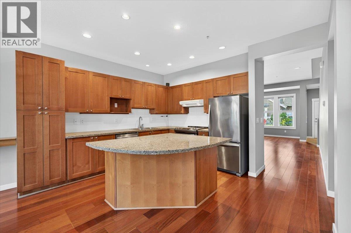 54 19452 FRASER WAY, Pitt Meadows