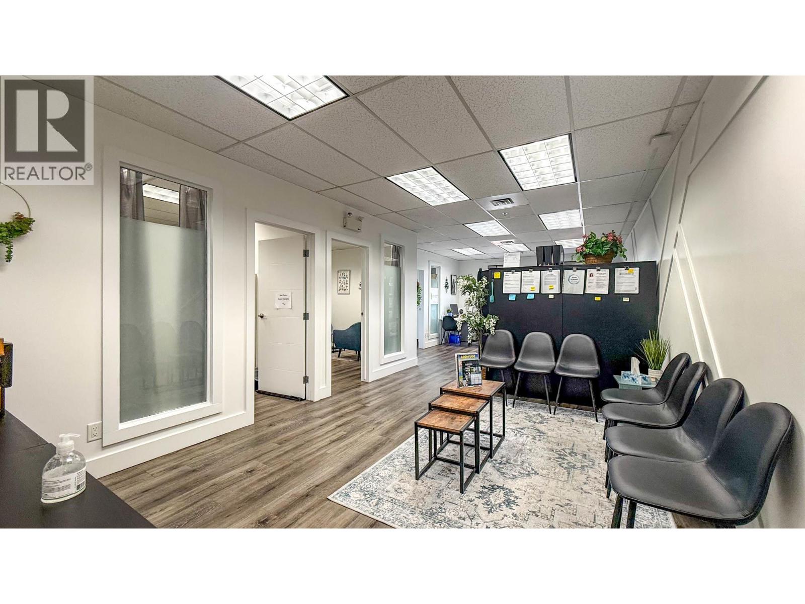 202 1626 Richter Street, Kelowna