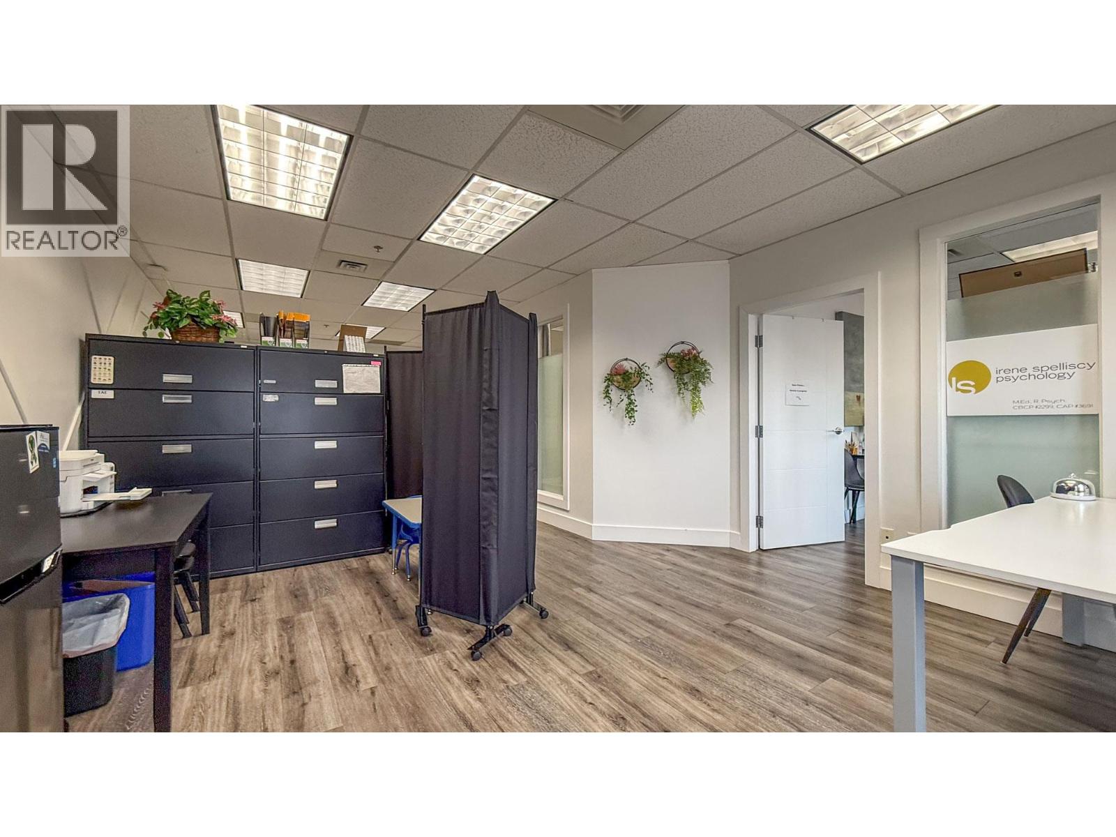 202 1626 Richter Street, Kelowna