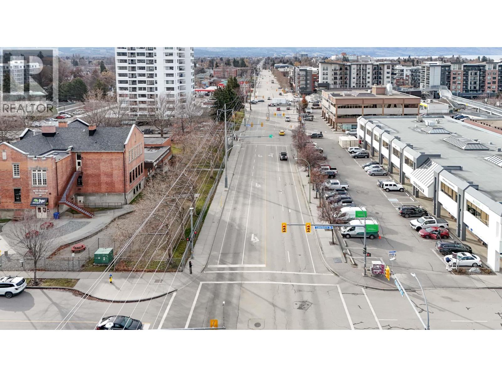 202 1626 Richter Street, Kelowna