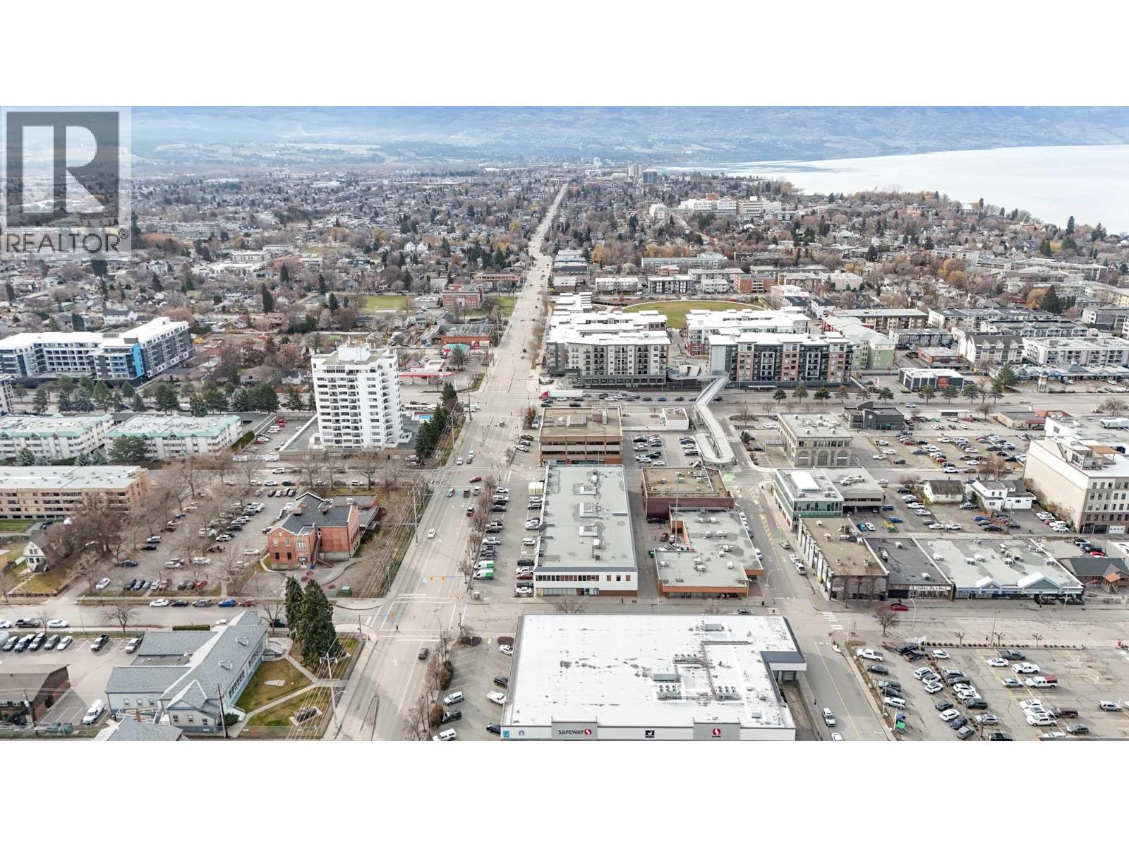 202 1626 Richter Street, Kelowna