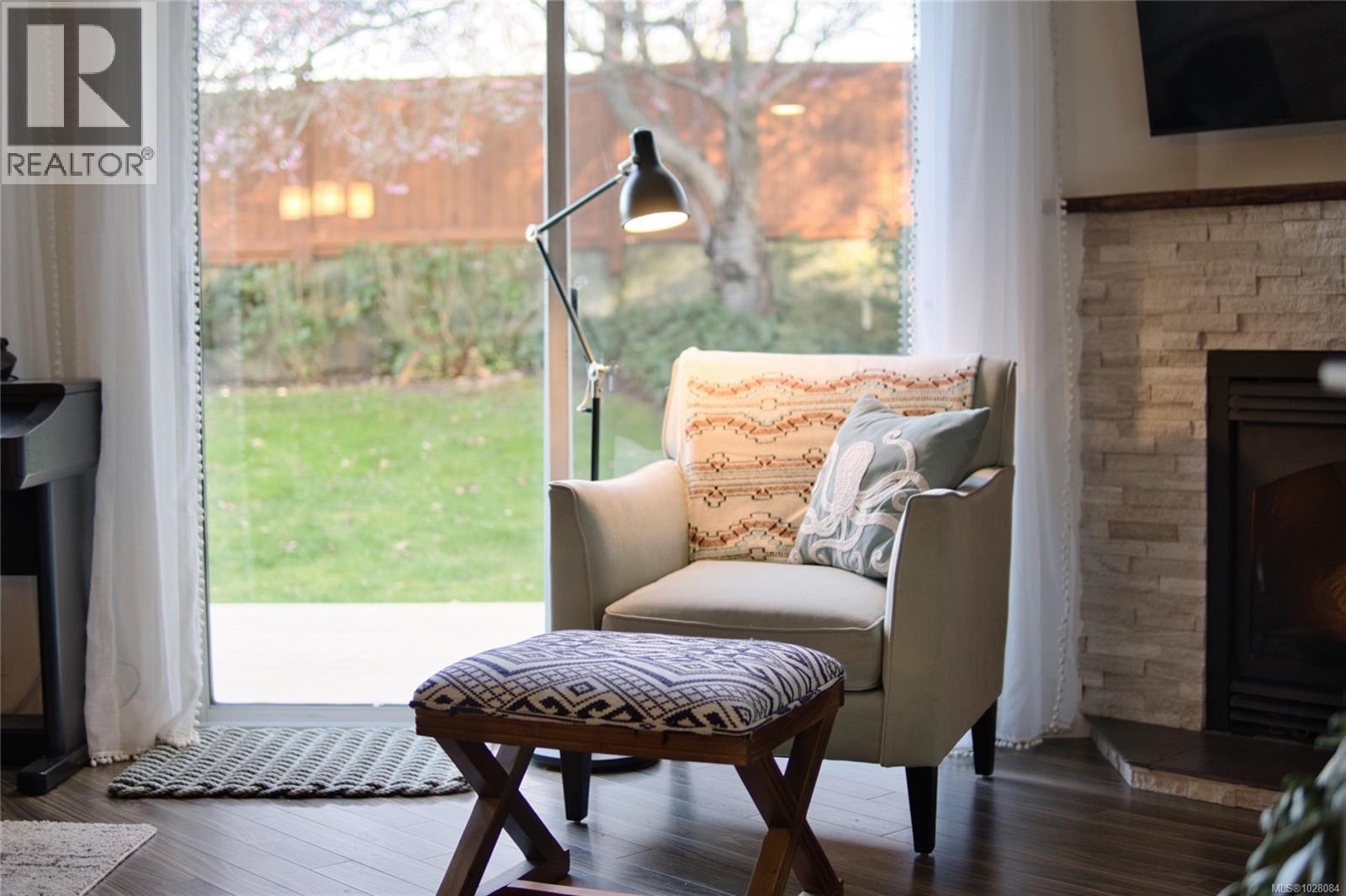 #12 3250 ROSS RD - 31