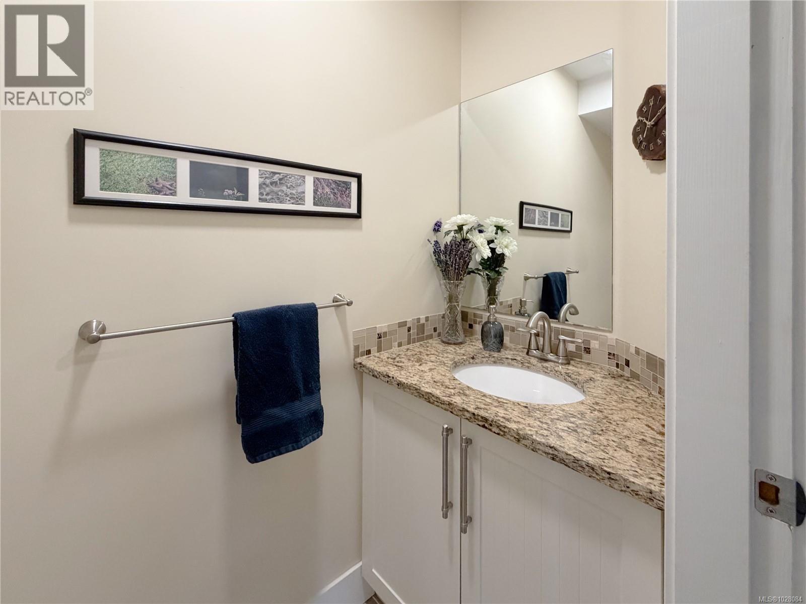 #12 3250 ROSS RD - 21