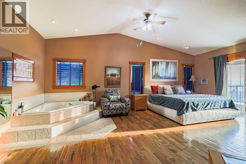 4931 MOUNTAIN VIEW Drive, Fairmont Hot Springs