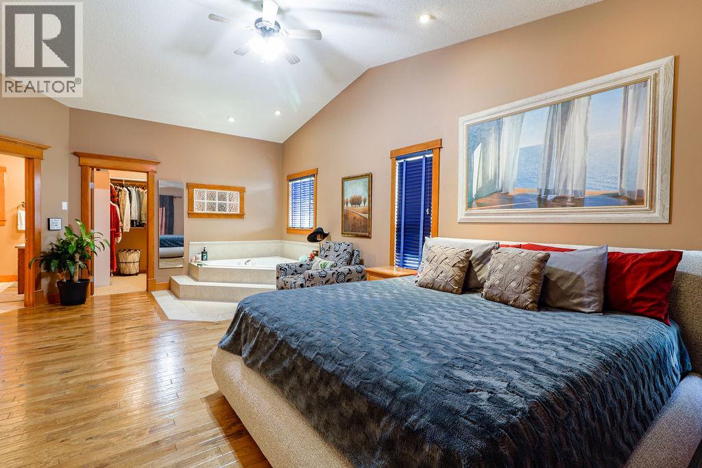 4931 MOUNTAIN VIEW Drive, Fairmont Hot Springs