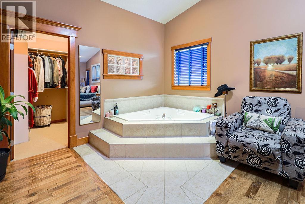 4931 MOUNTAIN VIEW Drive, Fairmont Hot Springs