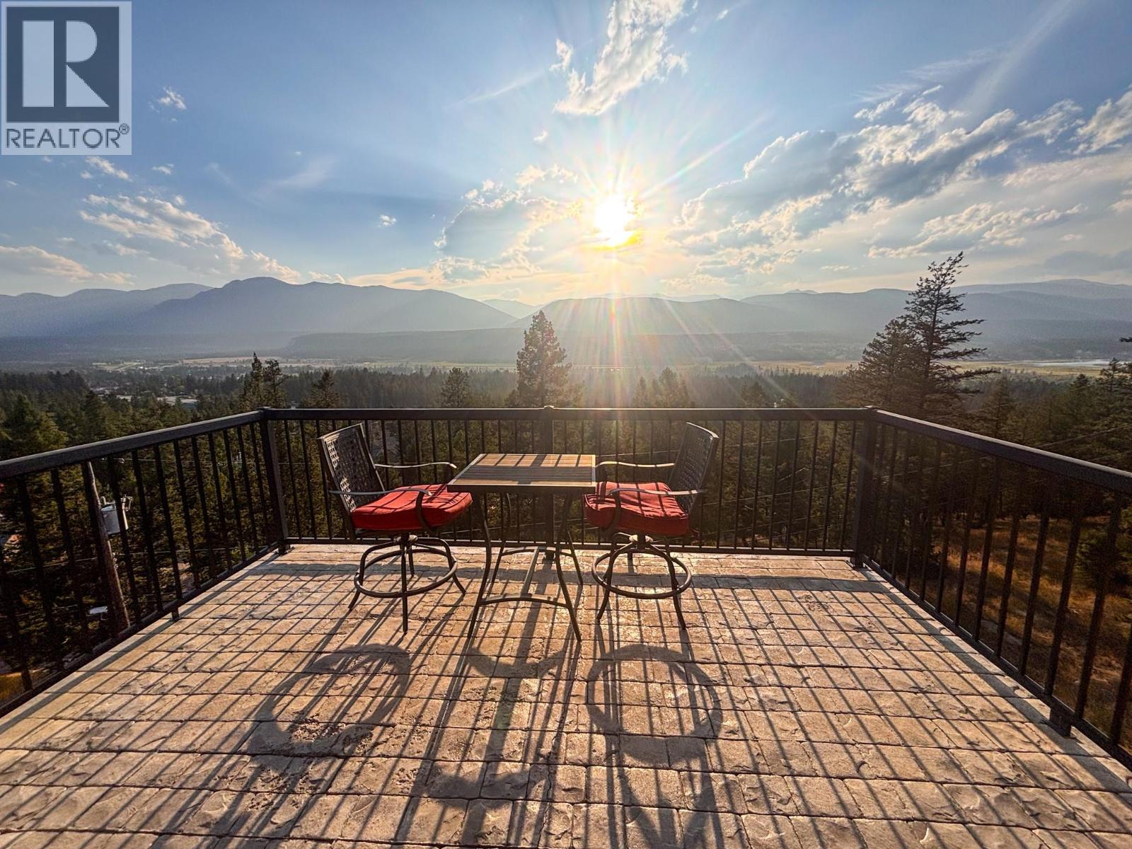 4931 MOUNTAIN VIEW Drive, Fairmont Hot Springs