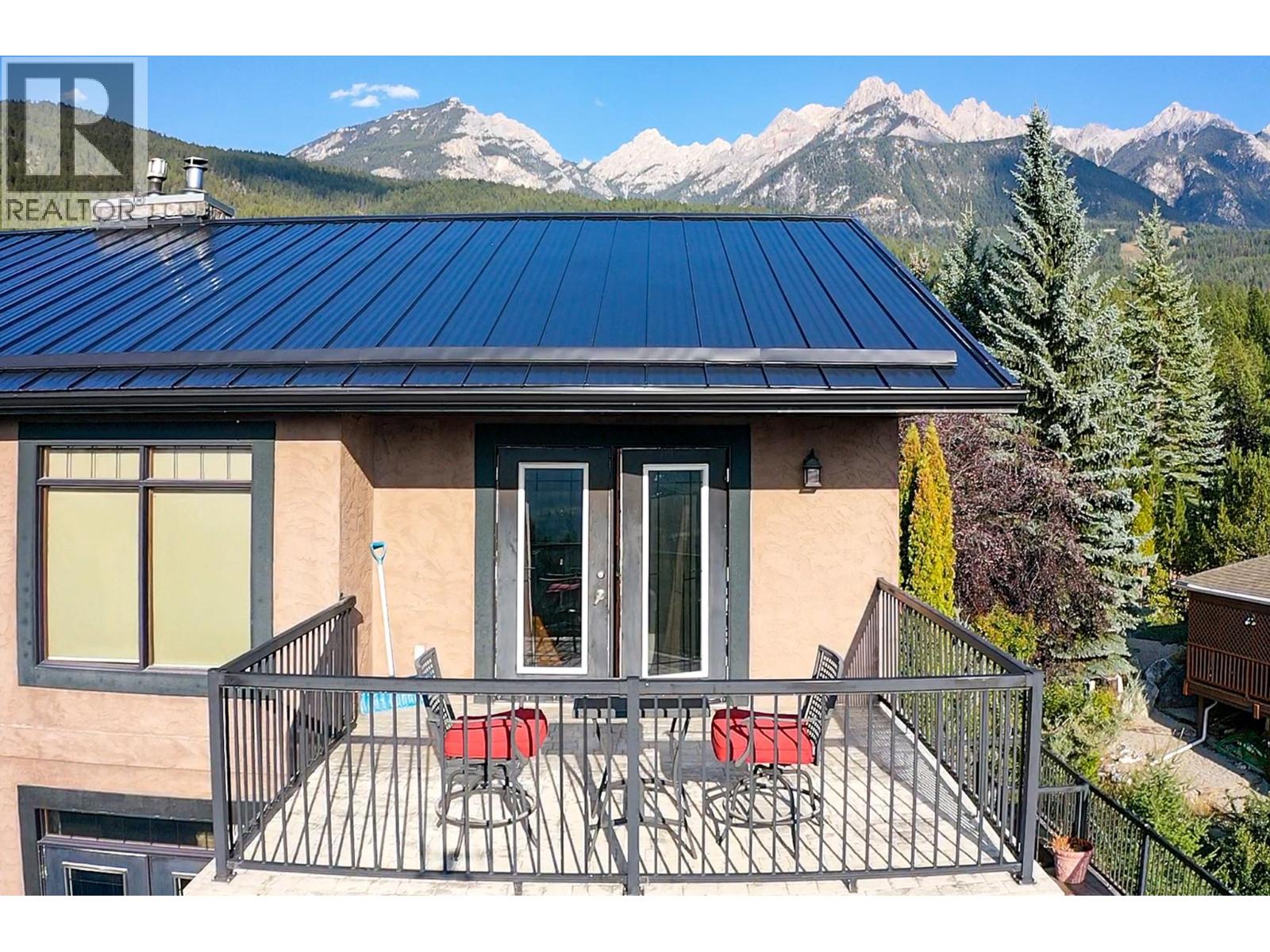 4931 MOUNTAIN VIEW Drive, Fairmont Hot Springs