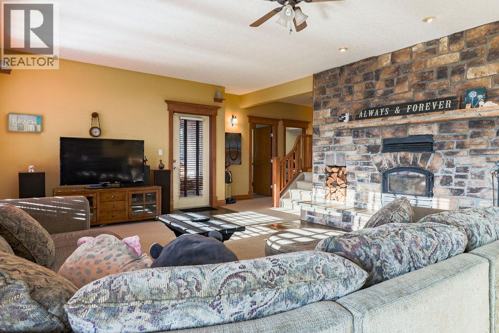 4931 MOUNTAIN VIEW Drive, Fairmont Hot Springs