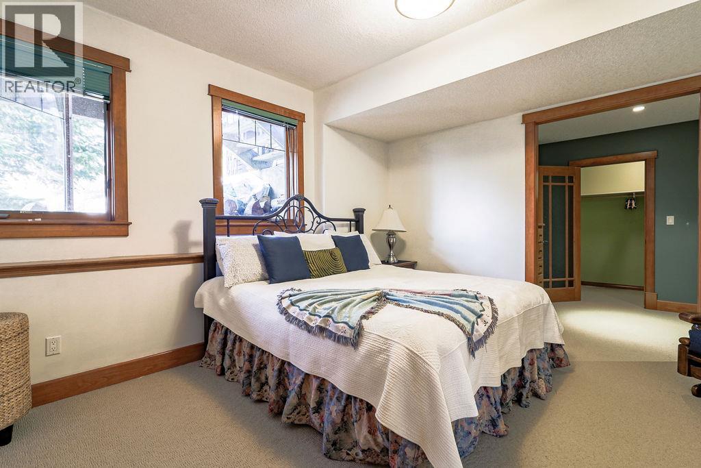 4931 MOUNTAIN VIEW Drive, Fairmont Hot Springs