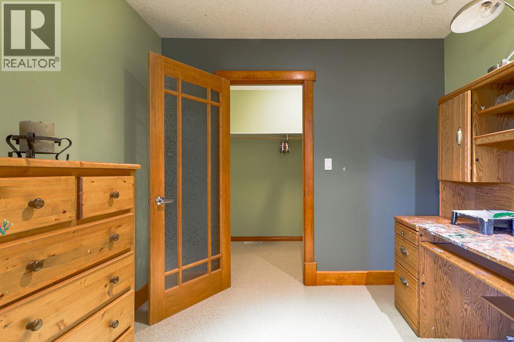 4931 MOUNTAIN VIEW Drive, Fairmont Hot Springs