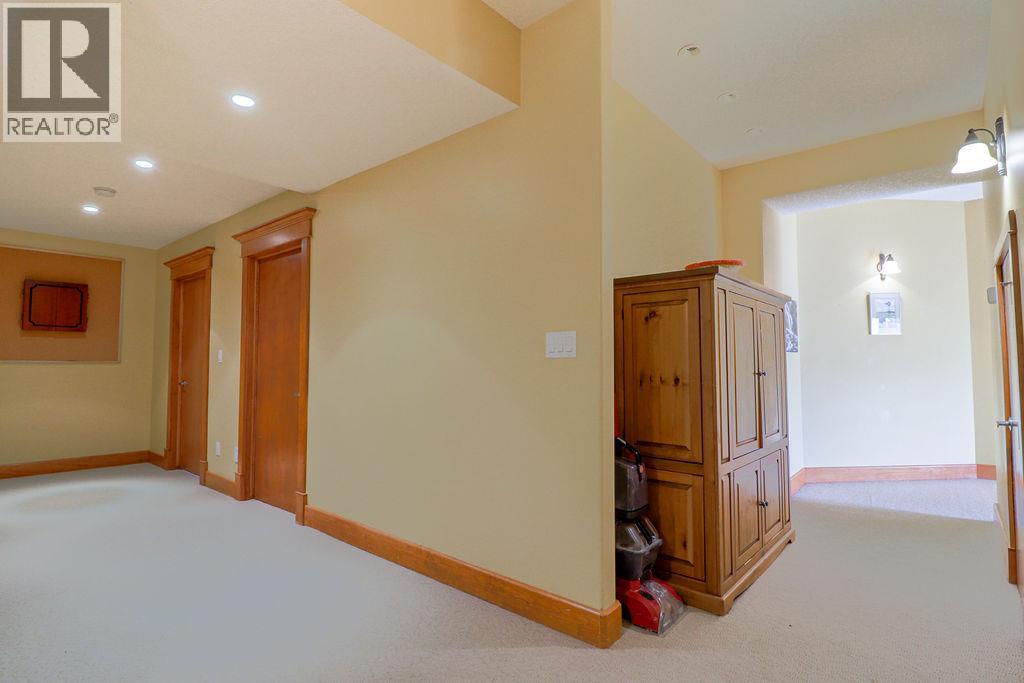 4931 MOUNTAIN VIEW Drive, Fairmont Hot Springs