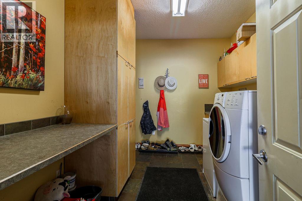 4931 MOUNTAIN VIEW Drive, Fairmont Hot Springs