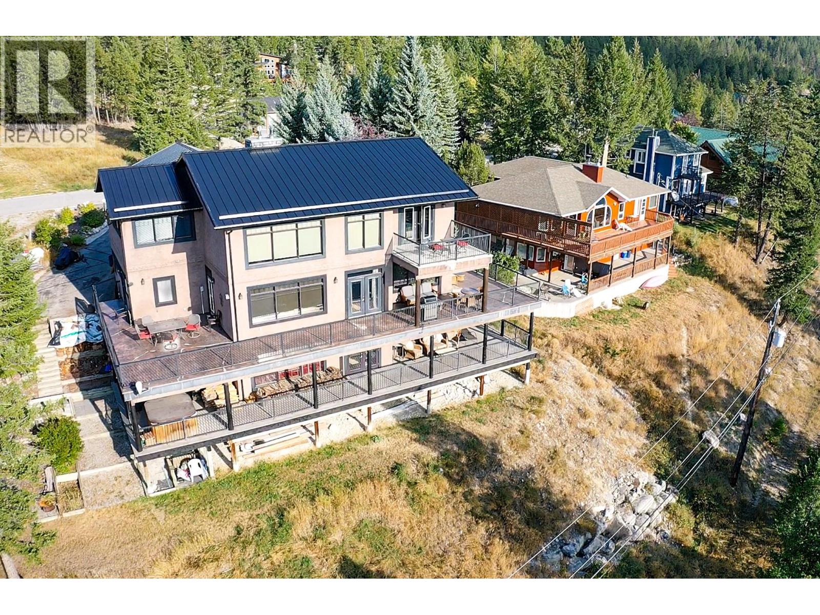 4931 MOUNTAIN VIEW Drive, Fairmont Hot Springs