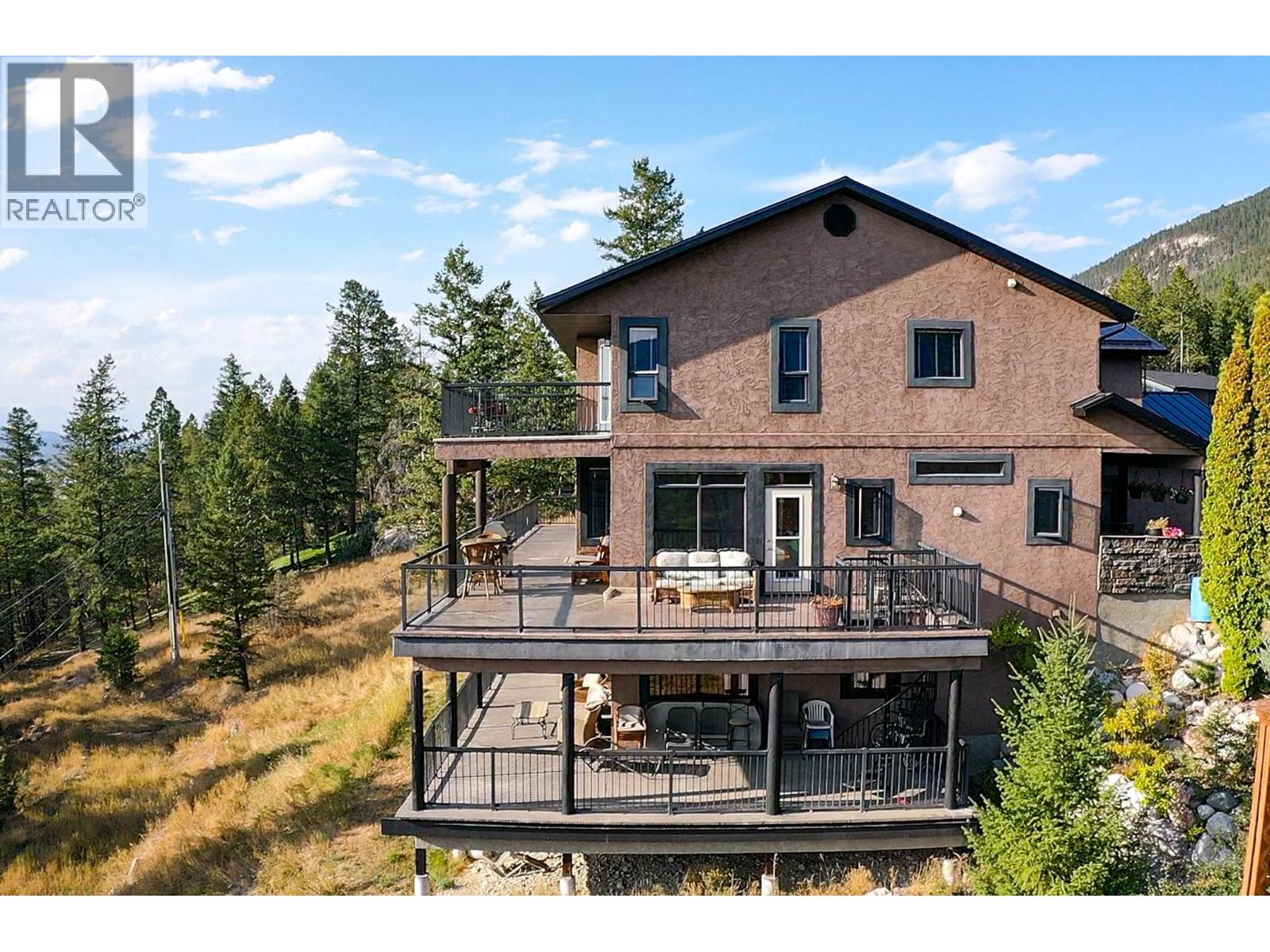 4931 MOUNTAIN VIEW Drive, Fairmont Hot Springs