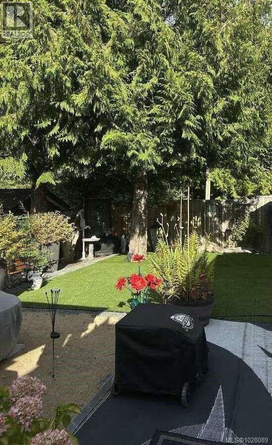 53 6050 Island Hwy W, Qualicum Beach