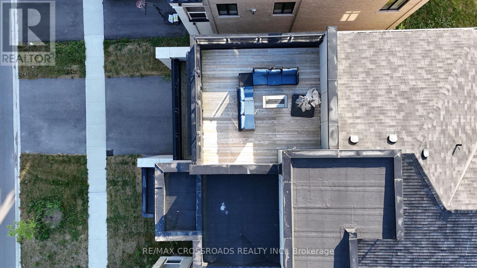 239 PORT DARLINGTON ROAD - 44