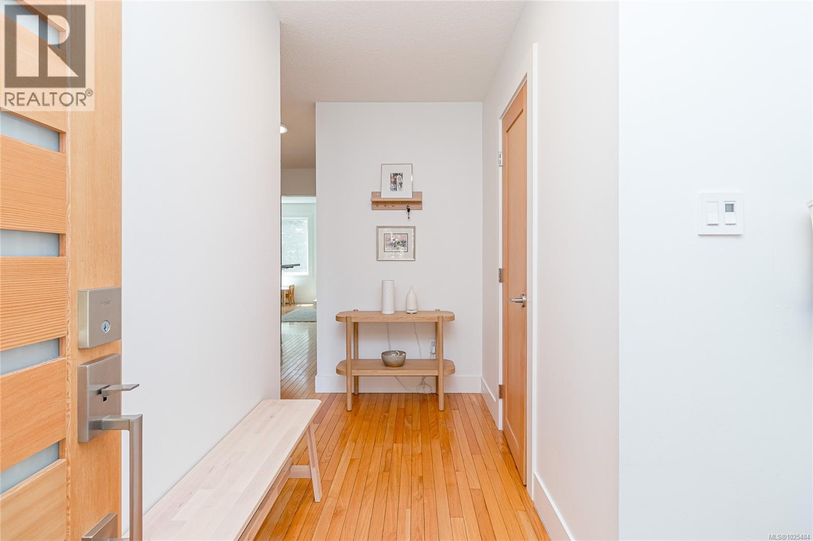 #13 6172 Alington Rd - 6