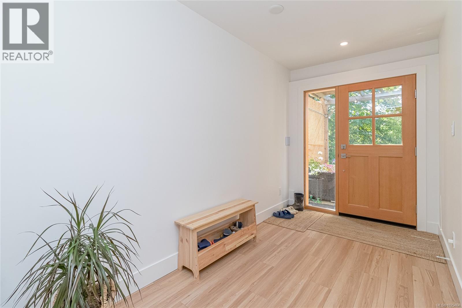 #13 6172 ALINGTON RD - 29