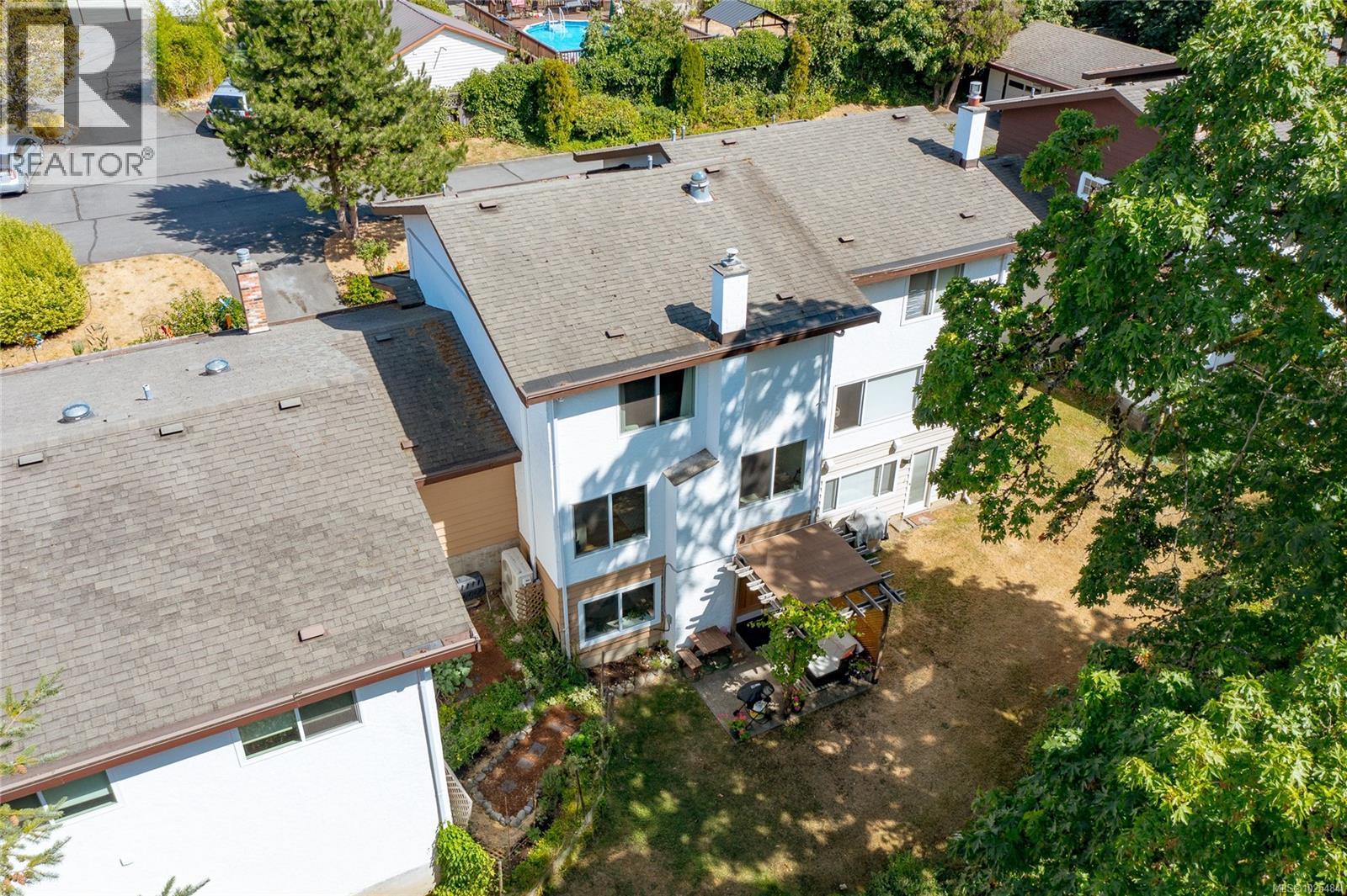 #13 6172 Alington Rd - 46