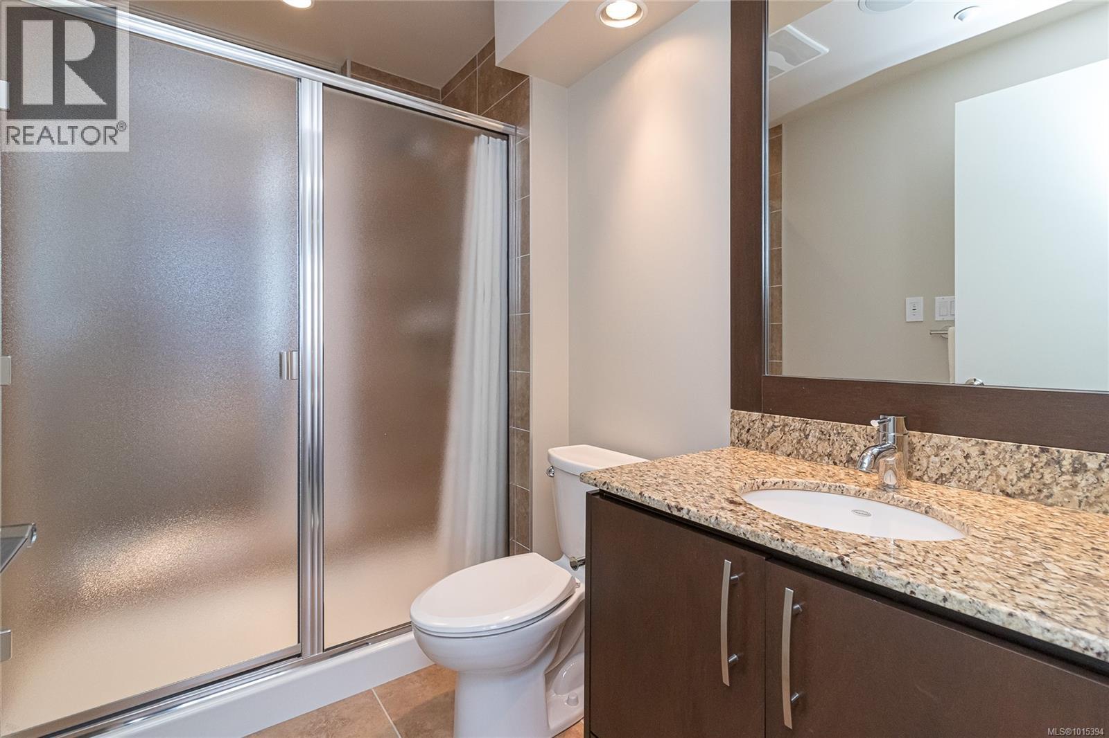 302 1395 Bear Mountain Parkway, Langford