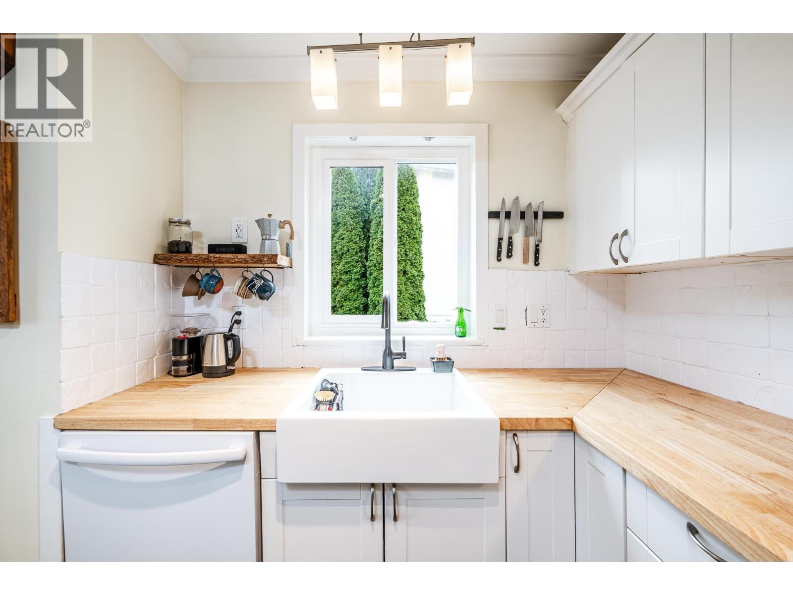 1 38468 WILSON CRESCENT, Squamish